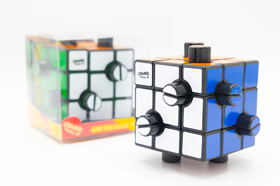 Evgeniy Button Cube (2-Holes, 1/2)