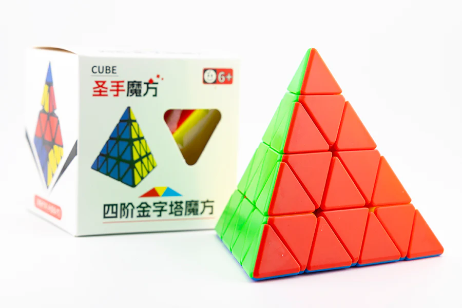 ShengShou Master Pyraminx V2