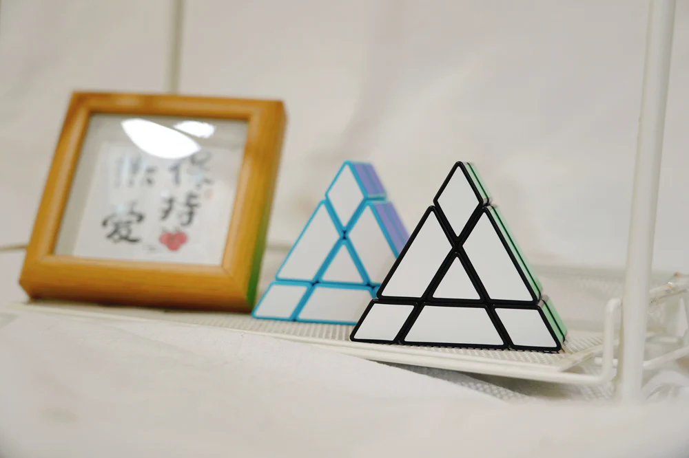 ZePuzzles J2 Triangular Prism - Image 15